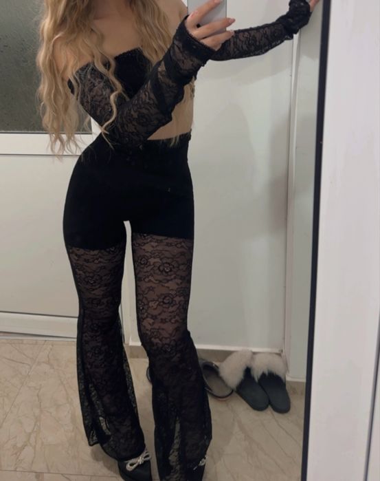 Черен дантелен сет