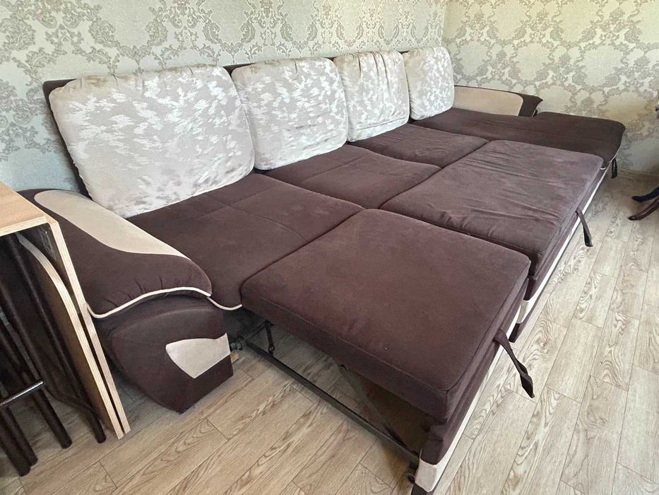 Продам угловой диван