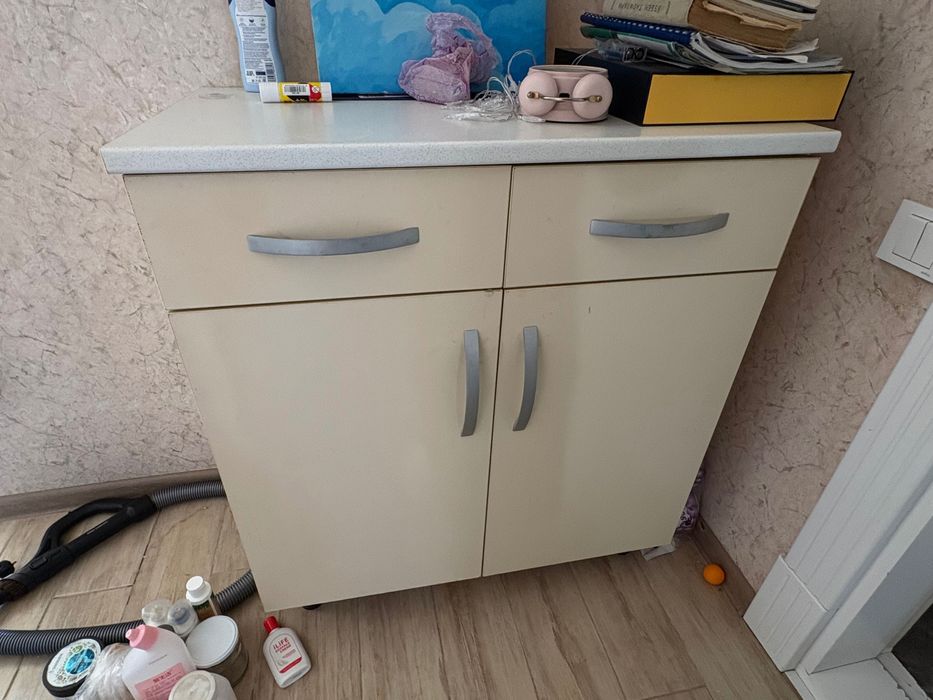 Продается комод и тумба