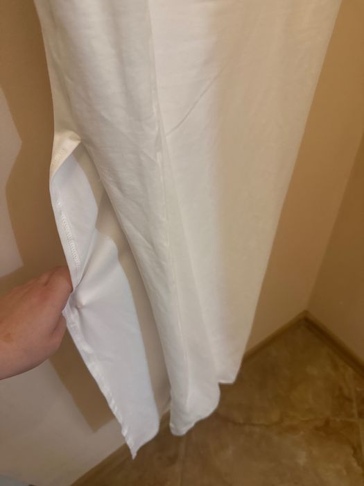 Рокля размер С чисто нова