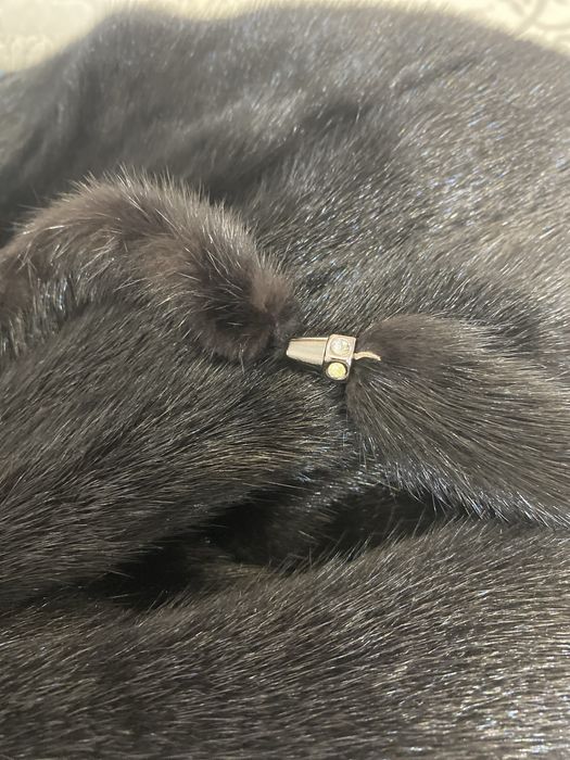 Продам норковую шубу