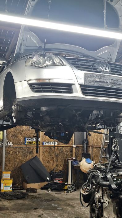 Bara Fata Aripa aripi capota R Line praguri vw Passat B6