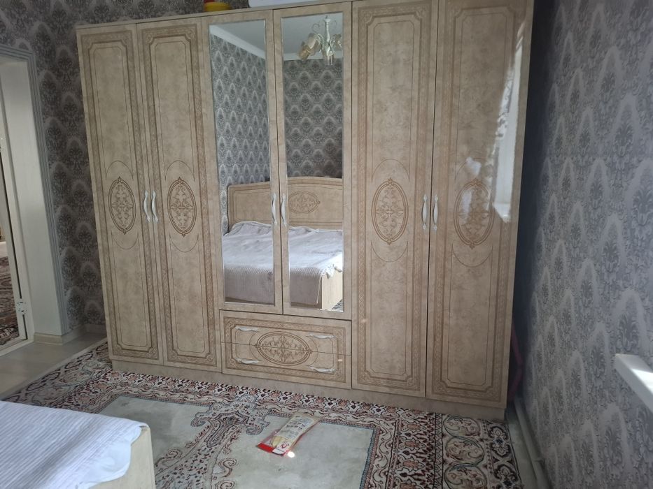 Продам спальный гарнитура