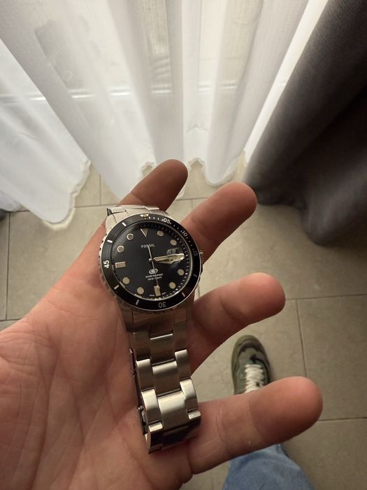 Vand  ceas Fossil nou , pret 800 de lei