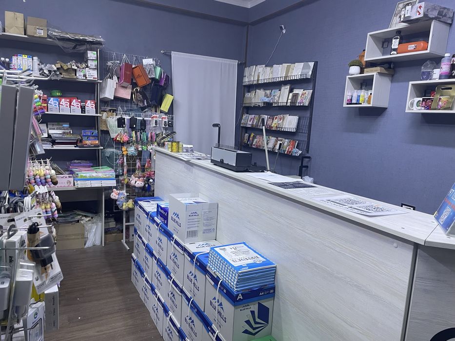 Канцтовар магазин сотилади