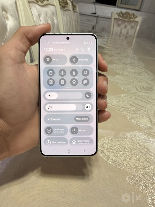 Samsung s25 5g.