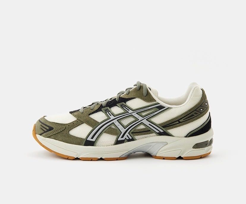 Кроссовки Saucony и ASICS