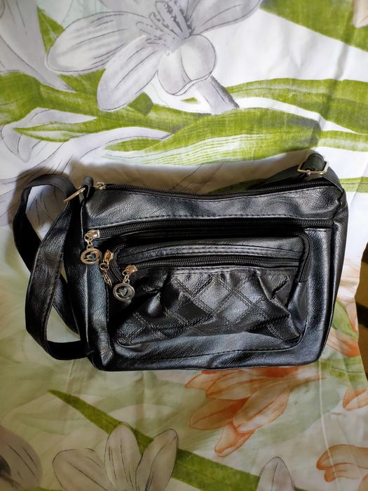 Продаются женские сумки