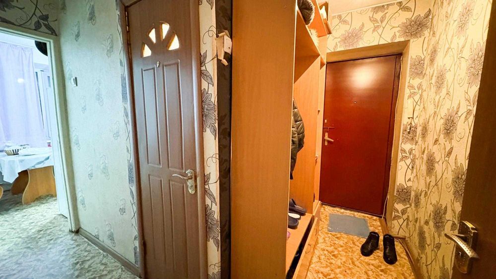 продается 2 ком кв в центре