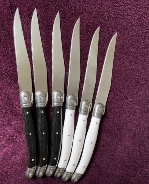 Doua seturi de cutite Laguiole