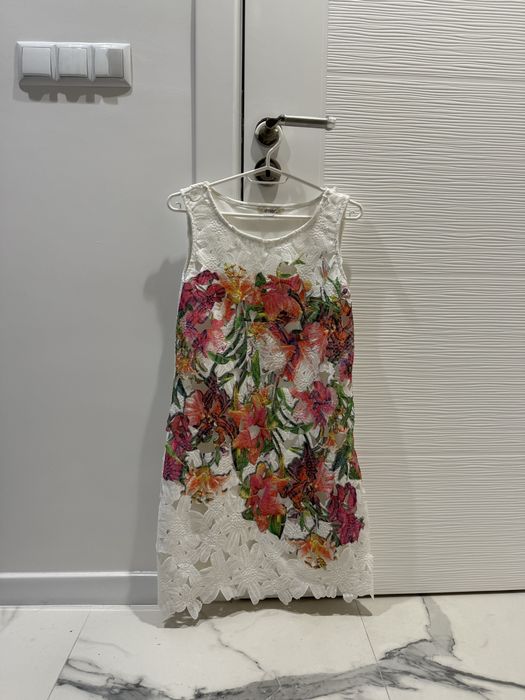 Стилни и елегантни рокли