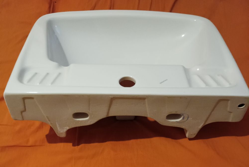 Lavoar(chiuvetă baie)pentru console