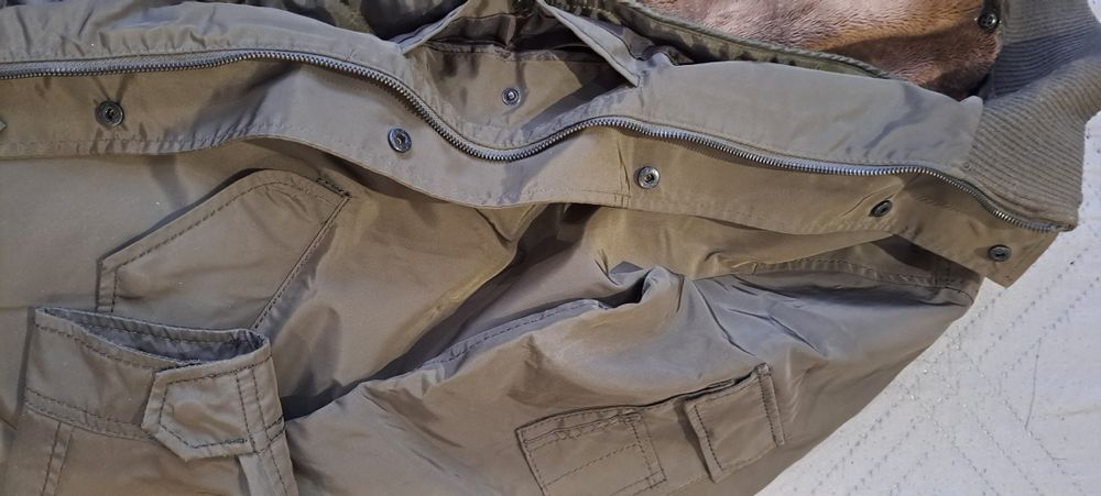 Стилно мъжко яке за сезона Zara