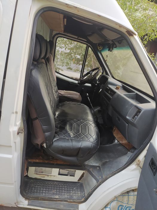 Ford tranzit 1992-yil furgun