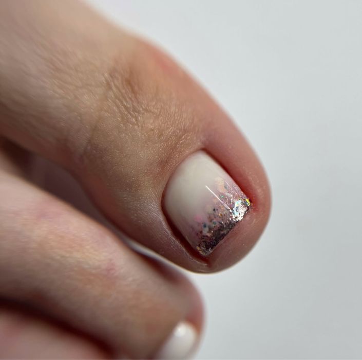 Маникюр/наращивание ногтей/педикюр