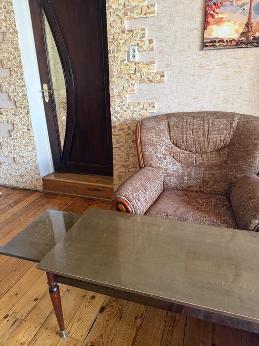 Диваны со столиком