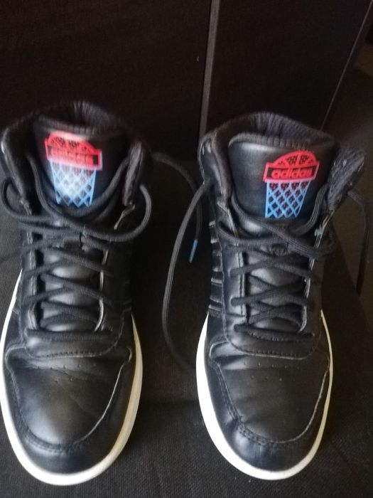 Vând ghete Adidas originale