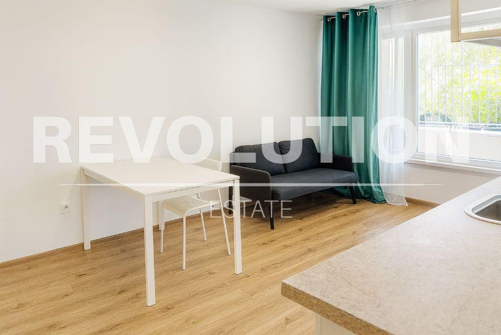 Дава се под наем Двустаен апартамент в Варна, Трошево - 50 кв.м за 378.93 € - Снимка #1