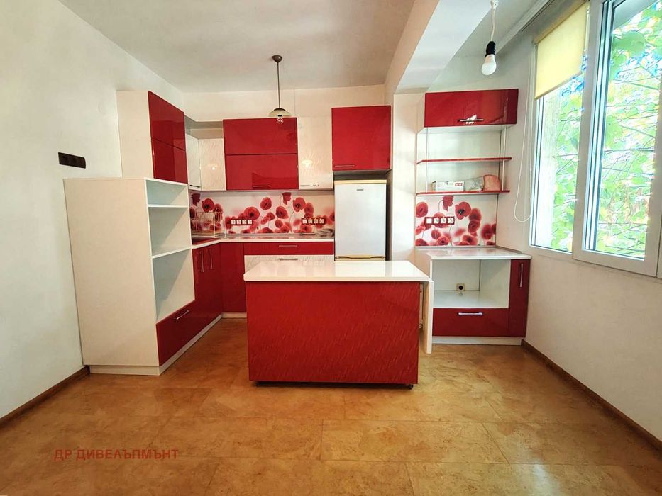 Продава се Двустаен апартамент в София, Лозенец - 71 кв.м за 4505 €/кв.м - Снимка #1