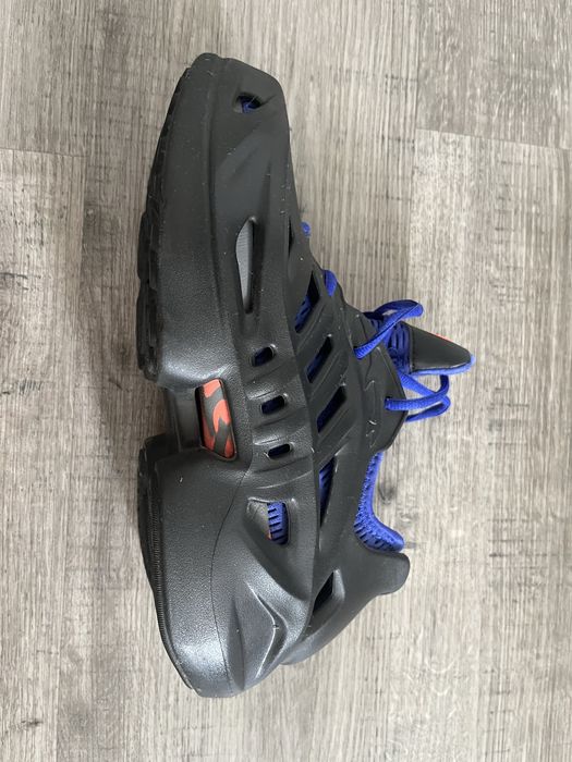 Adidas  маратонки