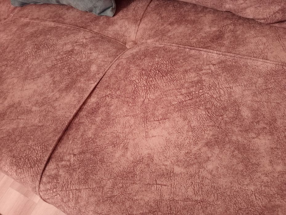 Срочно продам раскладной диван 3 м.