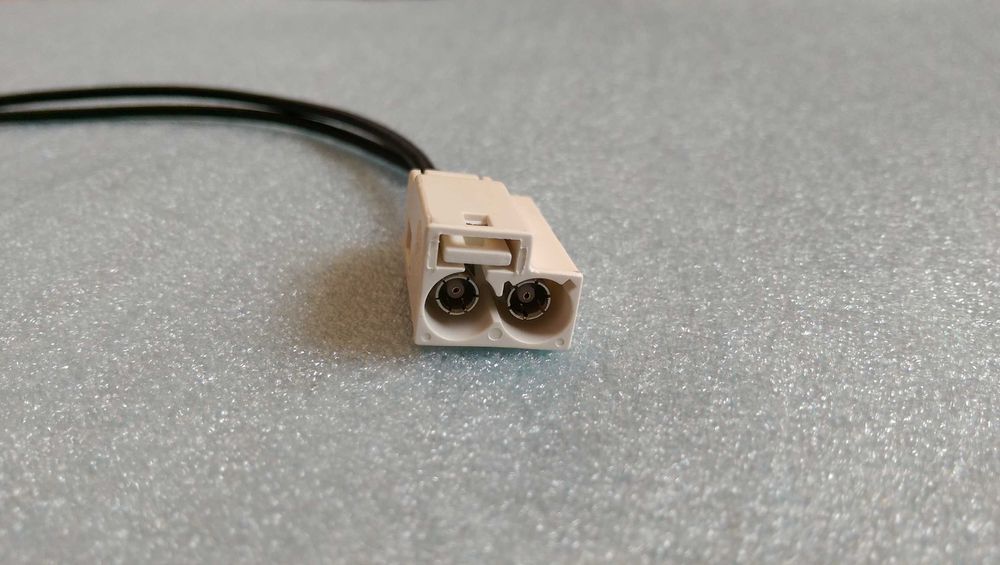 Adaptor antena radio 2 la 2 FAKRA pentru VW SKODA RCD RNS 310 315 510