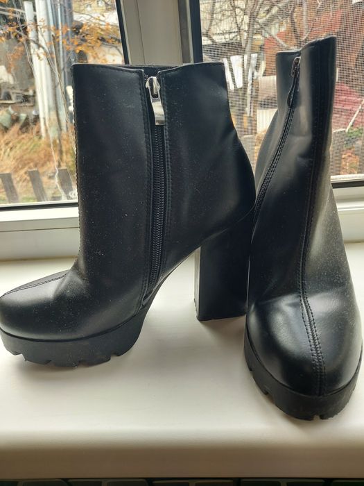 Продам 35 размер