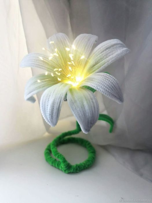 Цветы из синельной проволоки