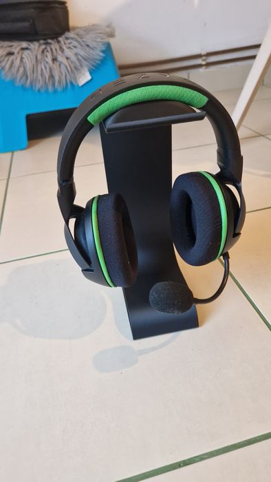 Stand / Suport casti negru mat, elegant