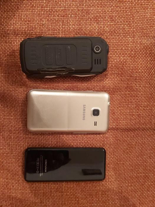 Продам телефоны  простые