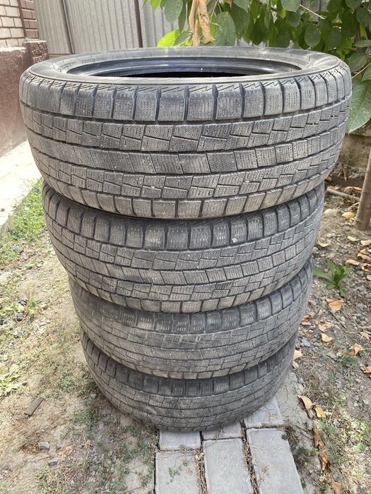 Продам комплек зимних шин