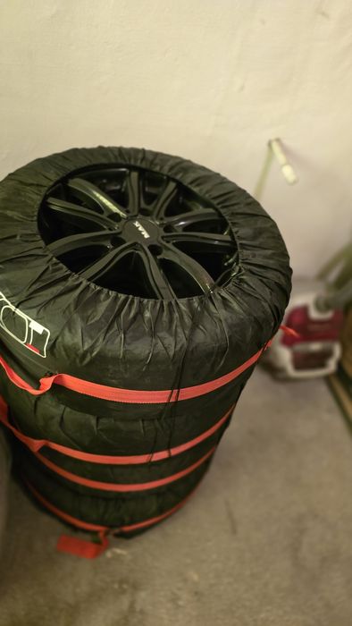 Jante 16" MAK Fahr Glossy Black +Hankook Ventus Prime3