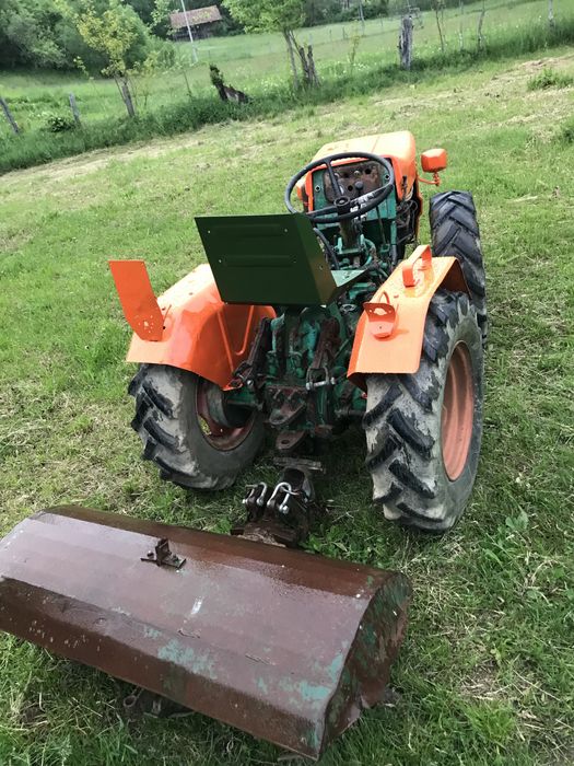 Tractoras goldoni