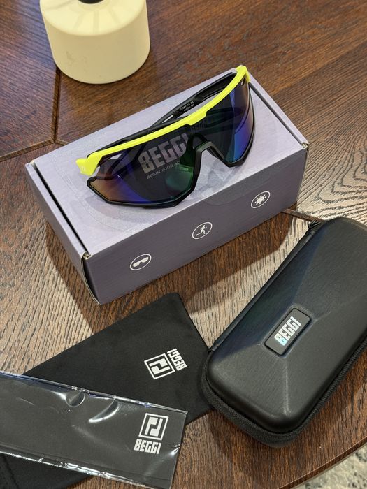 Беговые очки BEGGI