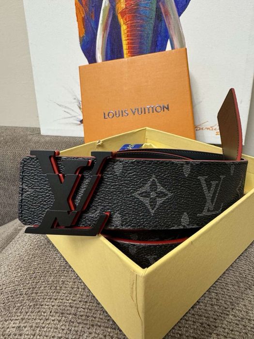 Колани LV от естествена кожа