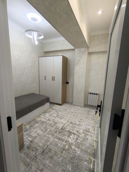 Квартира узок муддатга ижарага берилади