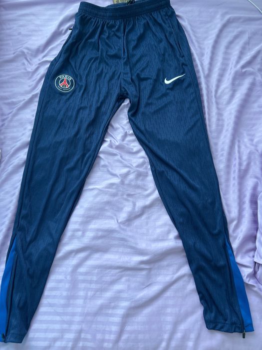 Продавам PSG долнище