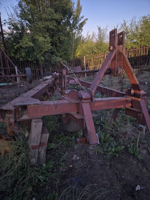 Плуг Плн 8×35. .