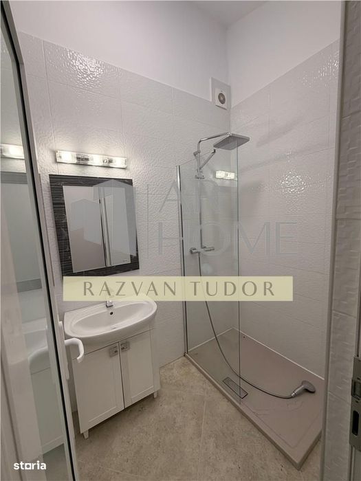 Spatiu birouri cu parcare proprie , Ploiesti, ultracentral