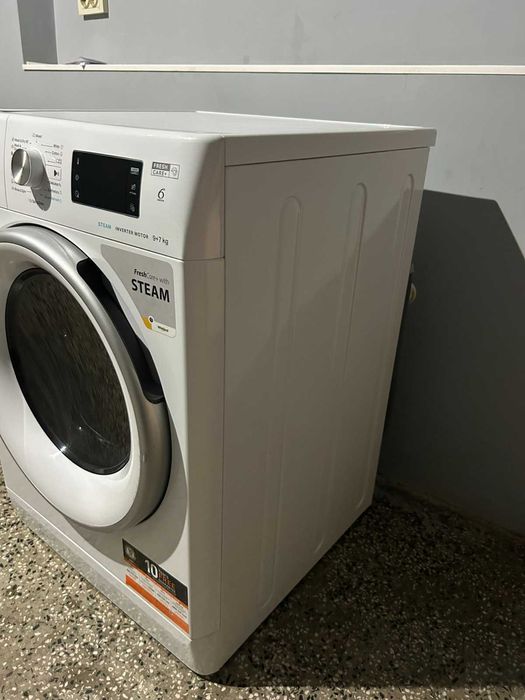 Пералня със сушилня Whirpool