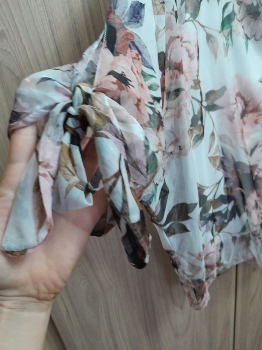 Bluza eleganta de femei.