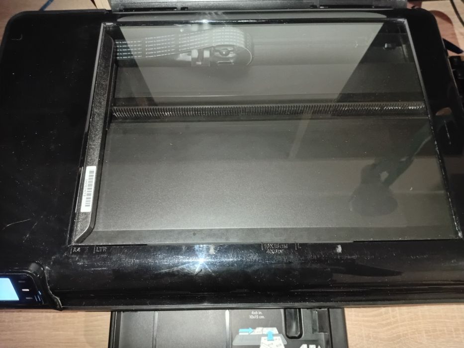 Цветной принтер HP photosmart B010b