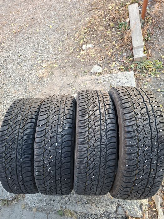 Продам шины 235/60/18  виатти