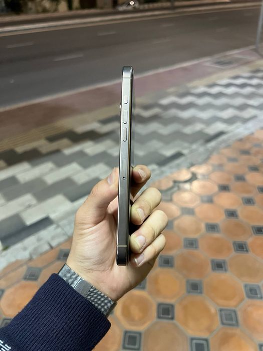 iPhone 16 pro max ochilmagan