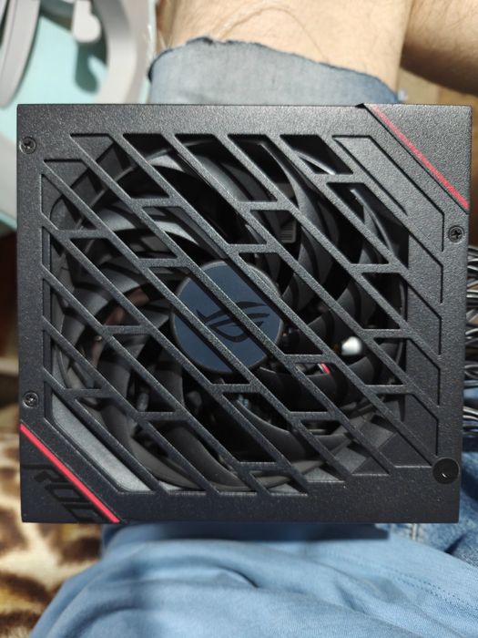 БП asus rog strix 750W gold