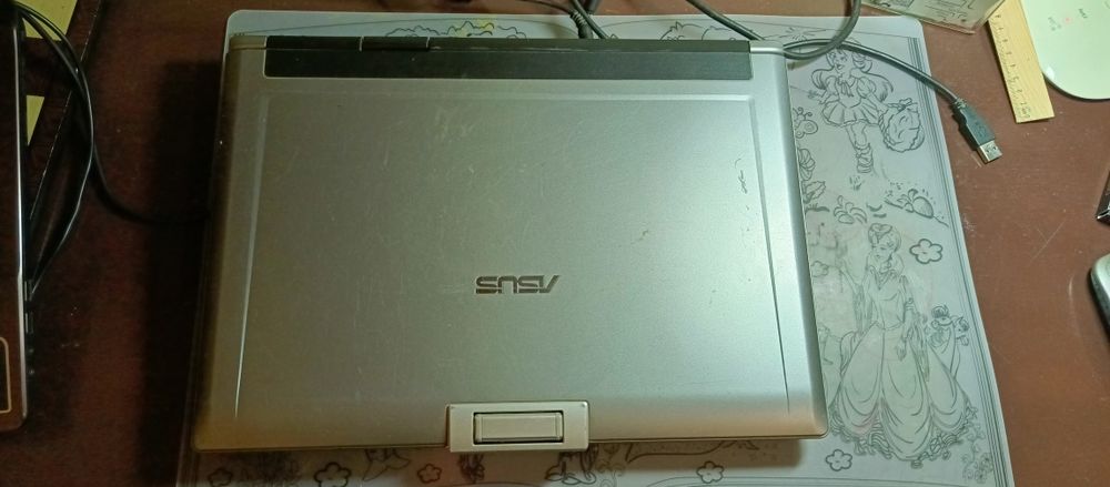 Ноутбук ASUS F5N (Windows 7 / 4 USB)