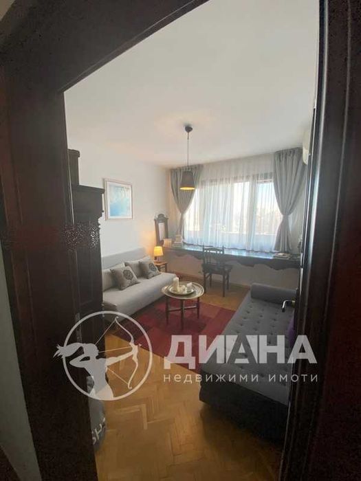 Продава се Тристаен апартамент в Пловдив, Център - 90 кв.м за 2767 €/кв.м - Снимка #6