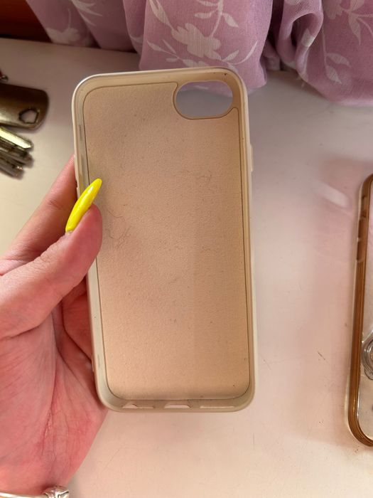 Калъфи за телефони iphone/samsung