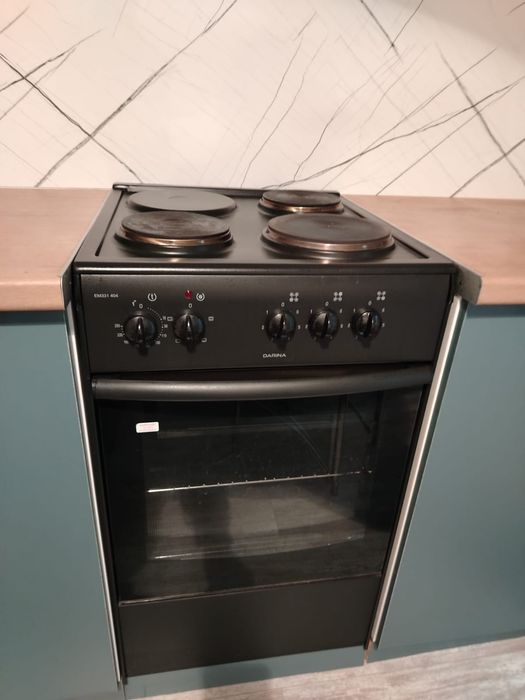 Электроплита с духовкой!