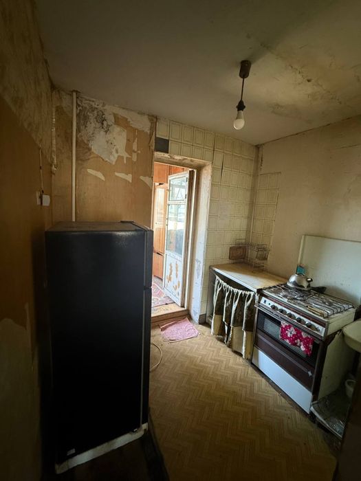 3 xona g'ishli 2- etaj bez remont chilonzor g9a 2x6 balkon